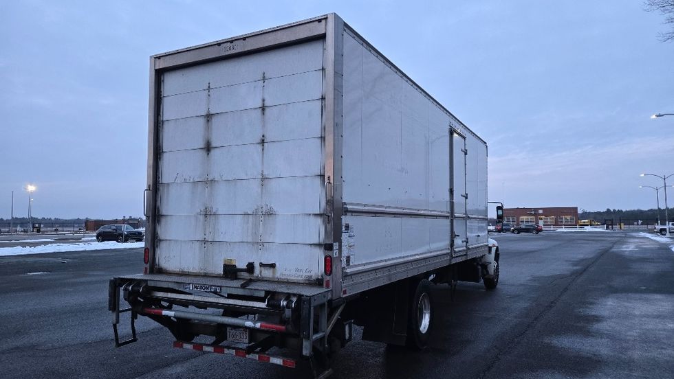 Medium Duty Box Truck-Light and Medium Duty Trucks-International-2019-4300-New Bedford-MA-131,964\n\t\tmiles-$ 44,000 - Image 13