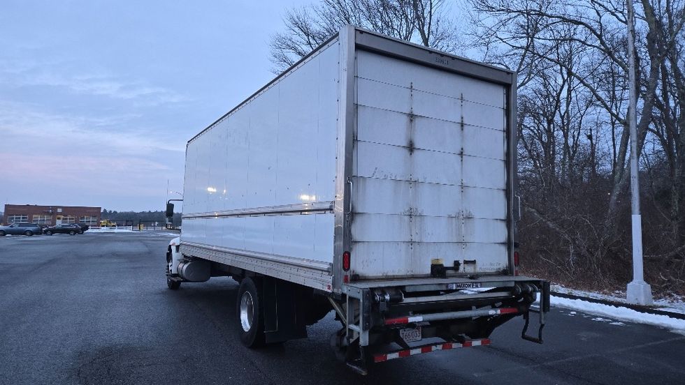 Medium Duty Box Truck-Light and Medium Duty Trucks-International-2019-4300-New Bedford-MA-131,964\n\t\tmiles-$ 44,000 - Image 6