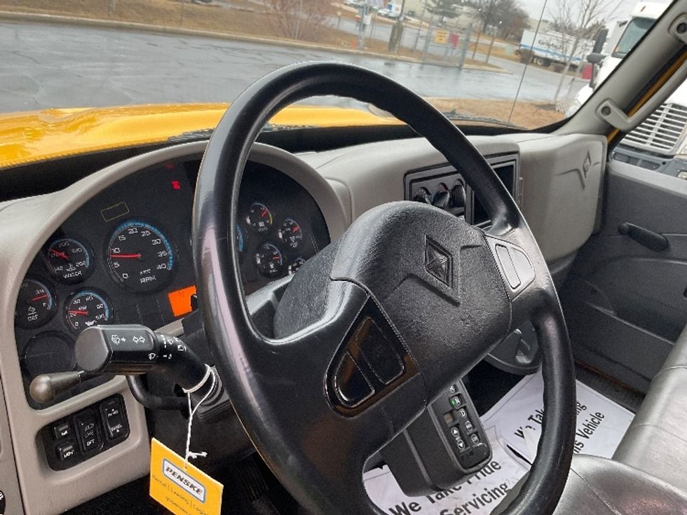 Medium Duty Box Truck-Light and Medium Duty Trucks-International-2019-4300-New Castle-DE-206,743\n\t\tmiles-$ 29,500 - Image 17