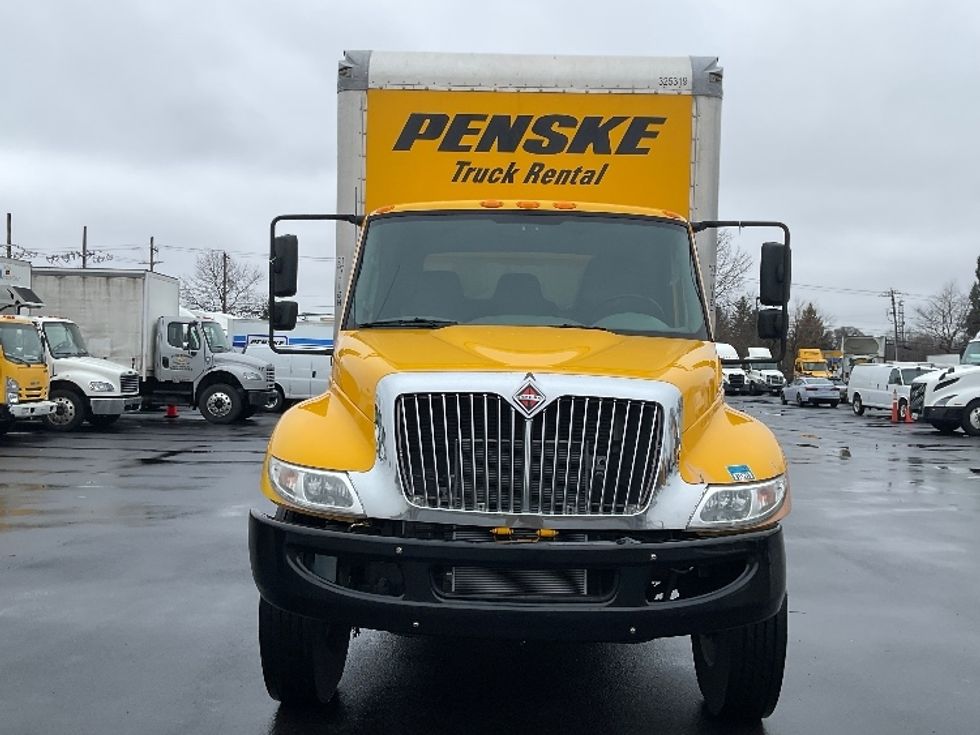 Medium Duty Box Truck-Light and Medium Duty Trucks-International-2019-4300-New Castle-DE-206,743\n\t\tmiles-$ 29,500 - Image 2