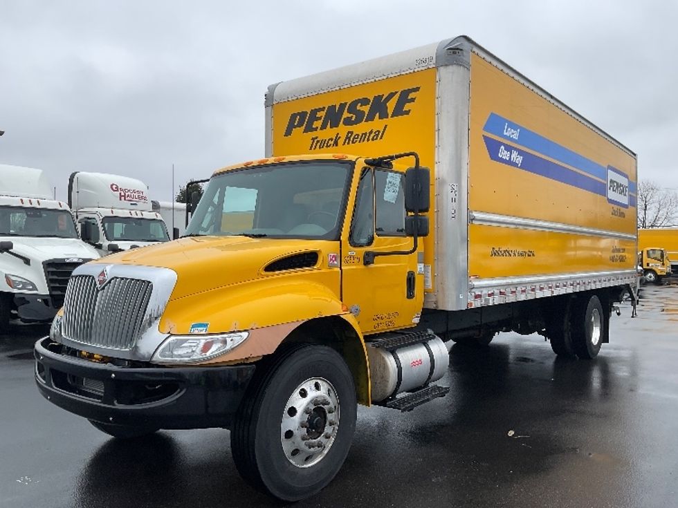 Medium Duty Box Truck-Light and Medium Duty Trucks-International-2019-4300-New Castle-DE-206,743\n\t\tmiles-$ 29,500 - Image 3