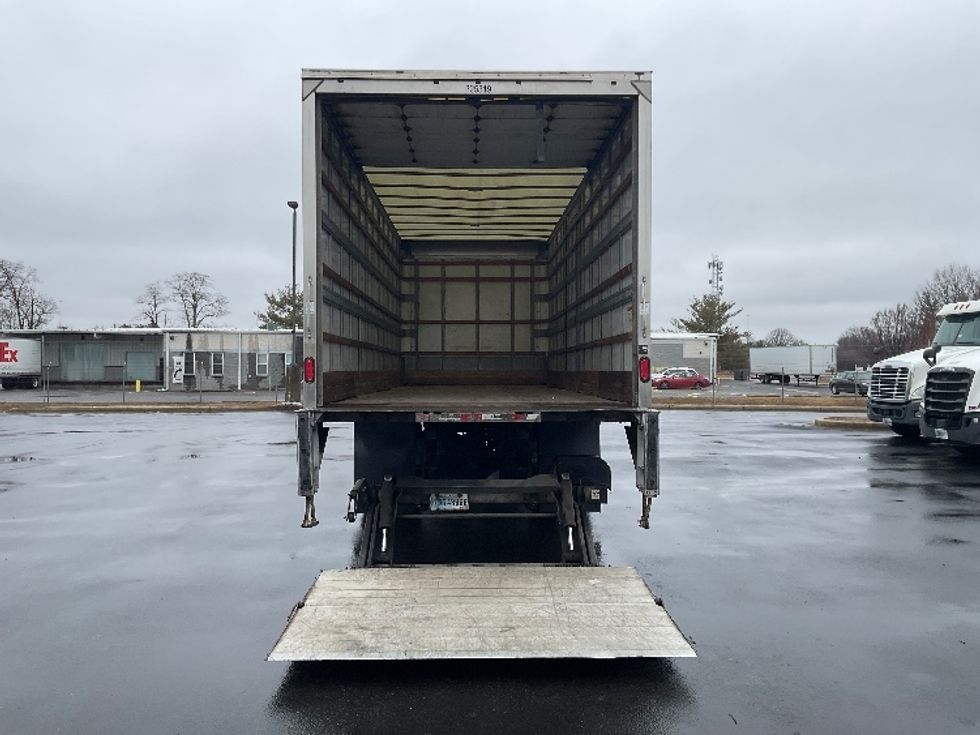 Medium Duty Box Truck-Light and Medium Duty Trucks-International-2019-4300-New Castle-DE-206,743\n\t\tmiles-$ 29,500 - Image 9
