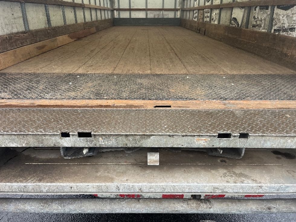 Medium Duty Box Truck-Light and Medium Duty Trucks-International-2019-4300-North Bergen-NJ-112,568\n\t\tmiles-$ 48,500 - Image 10