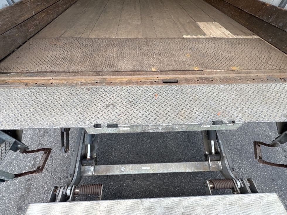Medium Duty Box Truck-Light and Medium Duty Trucks-International-2019-4300-North Bergen-NJ-138,114\n\t\tmiles-$ 53,500 - Image 10