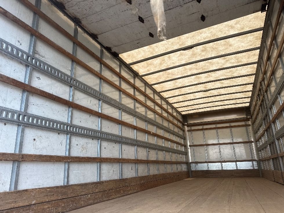 Medium Duty Box Truck-Light and Medium Duty Trucks-International-2019-4300-North Bergen-NJ-138,114\n\t\tmiles-$ 53,500 - Image 11