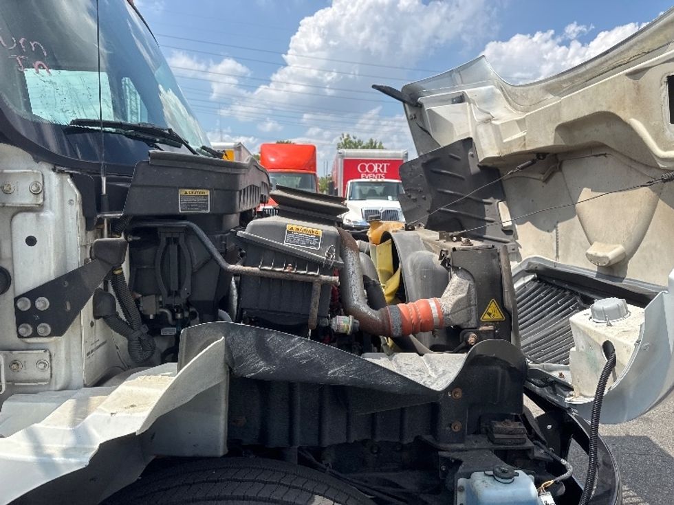Medium Duty Box Truck-Light and Medium Duty Trucks-International-2019-4300-North Bergen-NJ-138,114\n\t\tmiles-$ 53,500 - Image 23
