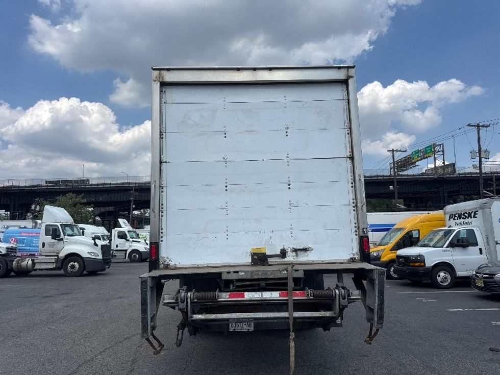 Medium Duty Box Truck-Light and Medium Duty Trucks-International-2019-4300-North Bergen-NJ-138,114\n\t\tmiles-$ 53,500 - Image 7