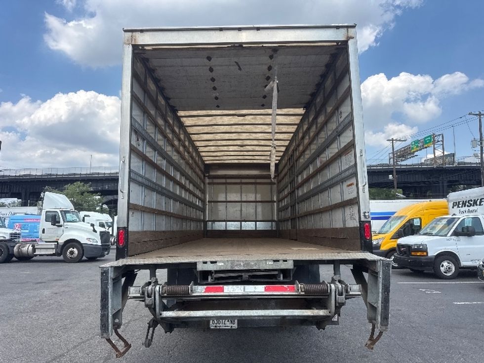 Medium Duty Box Truck-Light and Medium Duty Trucks-International-2019-4300-North Bergen-NJ-138,114\n\t\tmiles-$ 53,500 - Image 8