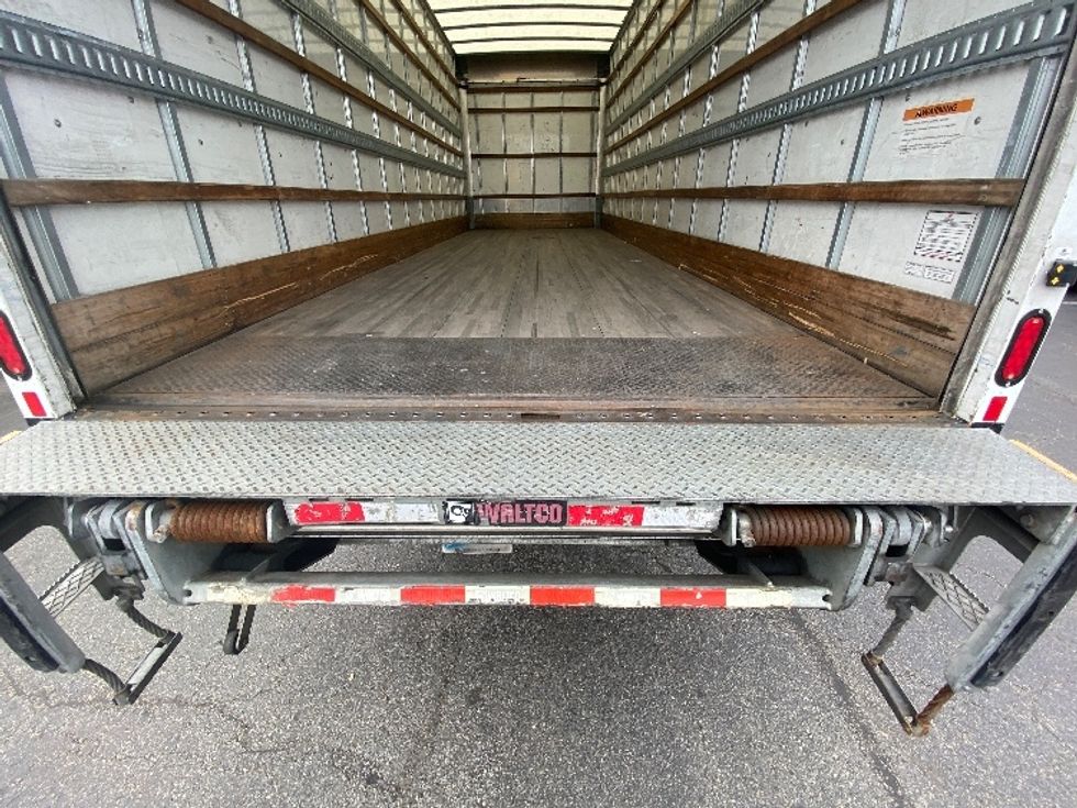 Medium Duty Box Truck-Light and Medium Duty Trucks-International-2019-4300-North Bergen-NJ-223,900\n\t\tmiles-$ 26,250 - Image 10