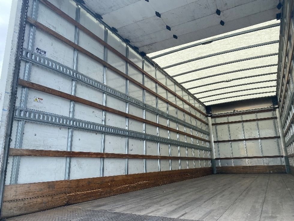 Medium Duty Box Truck-Light and Medium Duty Trucks-International-2019-4300-North Bergen-NJ-223,900\n\t\tmiles-$ 26,250 - Image 11