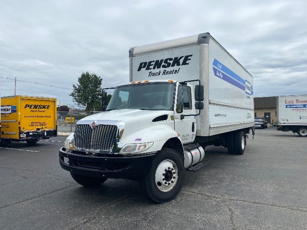 Medium Duty Box Truck-Light and Medium Duty Trucks-International-2019-4300-North Bergen-NJ-223,900\n\t\tmiles-$ 26,250 - Image 3
