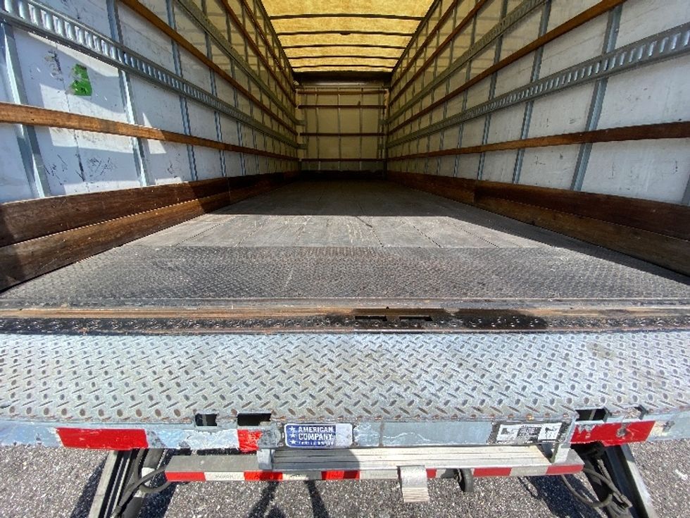 Medium Duty Box Truck-Light and Medium Duty Trucks-International-2019-4300-Ocala-FL-194,259\n\t\tmiles-$ 39,250 - Image 10