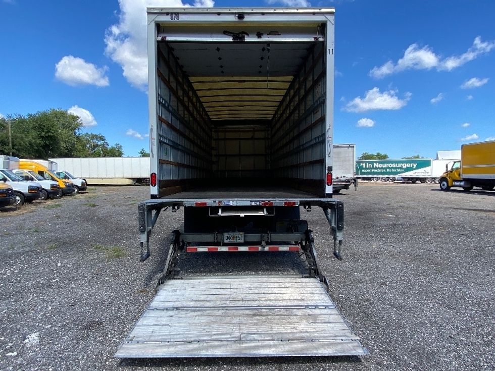 Medium Duty Box Truck-Light and Medium Duty Trucks-International-2019-4300-Ocala-FL-194,259\n\t\tmiles-$ 39,250 - Image 9