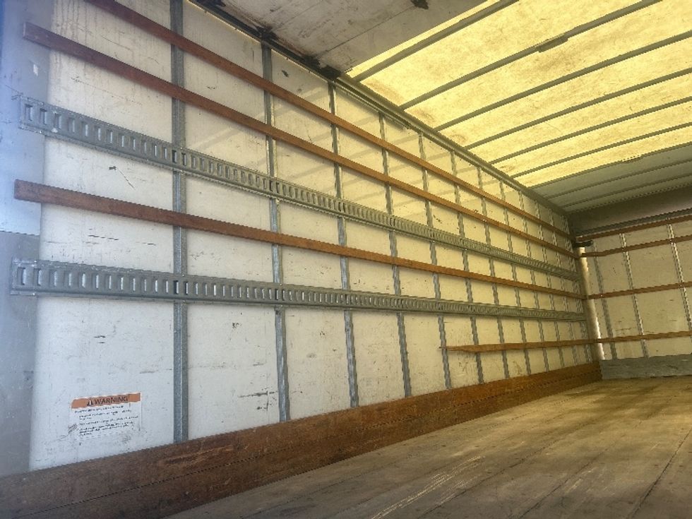Medium Duty Box Truck-Light and Medium Duty Trucks-International-2019-4300-Ocala-FL-221,584\n\t\tmiles-$ 39,500 - Image 11