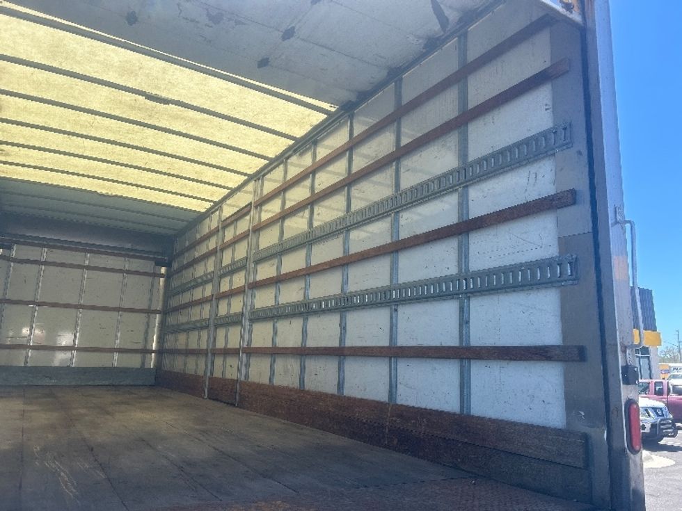 Medium Duty Box Truck-Light and Medium Duty Trucks-International-2019-4300-Ocala-FL-221,584\n\t\tmiles-$ 39,500 - Image 12