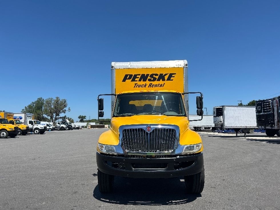 Medium Duty Box Truck-Light and Medium Duty Trucks-International-2019-4300-Ocala-FL-221,584\n\t\tmiles-$ 39,500 - Image 2