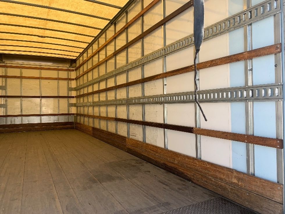 Medium Duty Box Truck-Light and Medium Duty Trucks-International-2019-4300-Ocala-FL-81,322\n\t\tmiles-$ 54,500 - Image 12