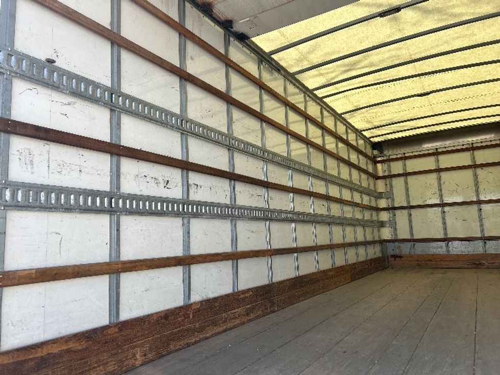 Medium Duty Box Truck-Light and Medium Duty Trucks-International-2019-4300-Omaha-NE-211,058\n\t\tmiles-$ 38,500 - Image 11