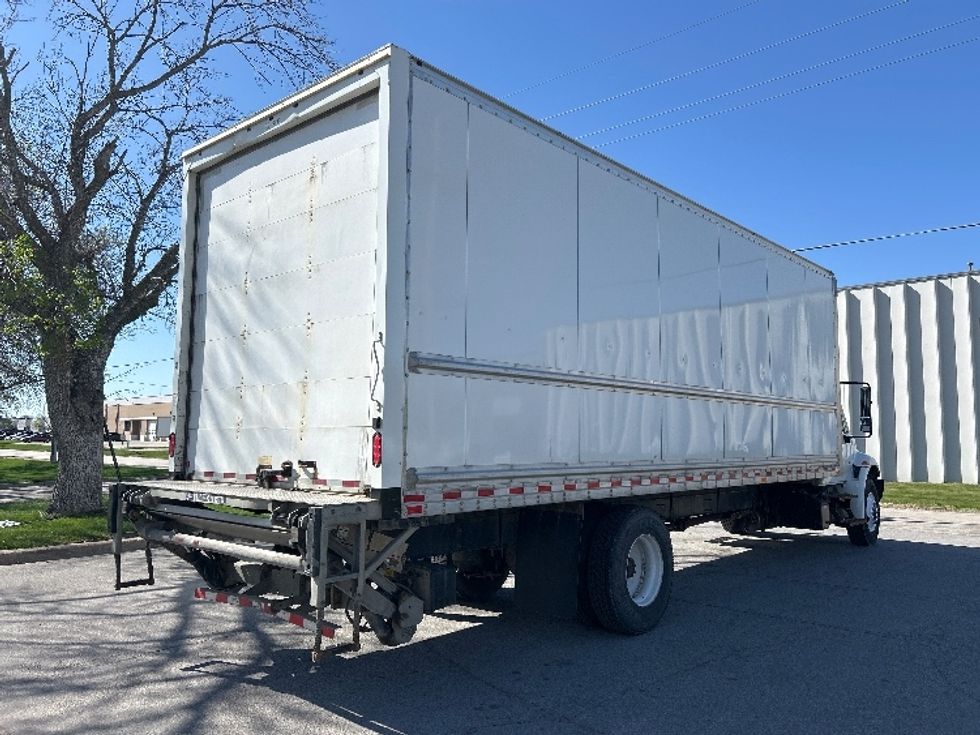 Medium Duty Box Truck-Light and Medium Duty Trucks-International-2019-4300-Omaha-NE-211,058\n\t\tmiles-$ 38,500 - Image 13