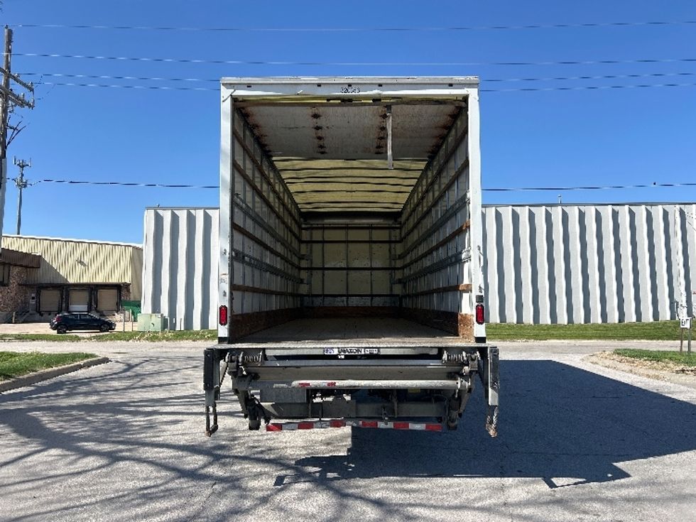 Medium Duty Box Truck-Light and Medium Duty Trucks-International-2019-4300-Omaha-NE-211,058\n\t\tmiles-$ 38,500 - Image 8