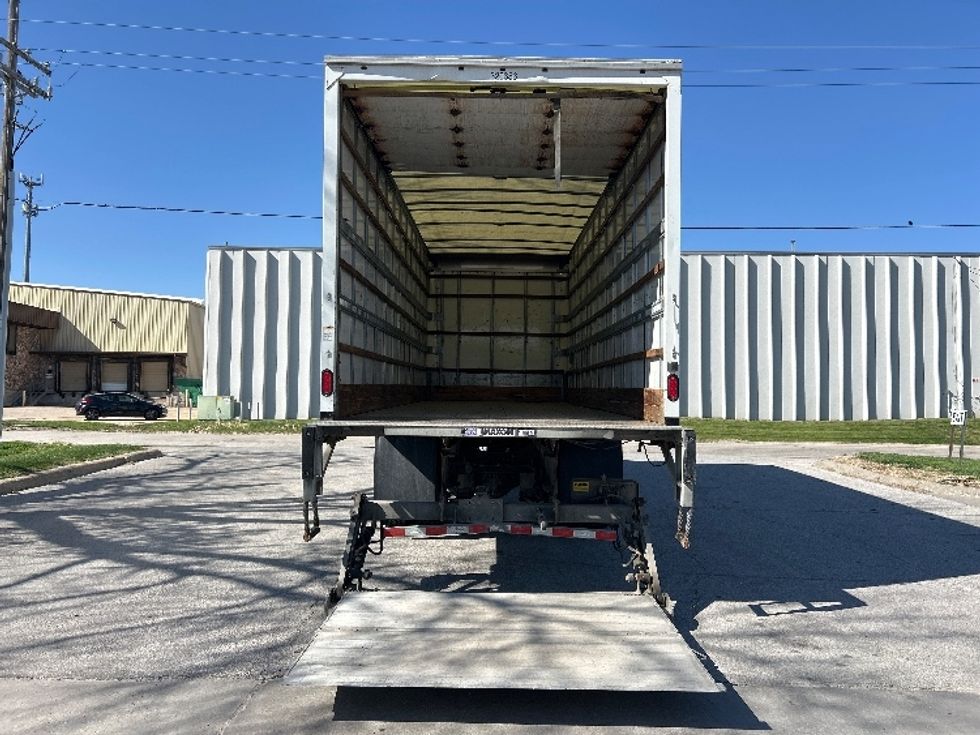 Medium Duty Box Truck-Light and Medium Duty Trucks-International-2019-4300-Omaha-NE-211,058\n\t\tmiles-$ 38,500 - Image 9