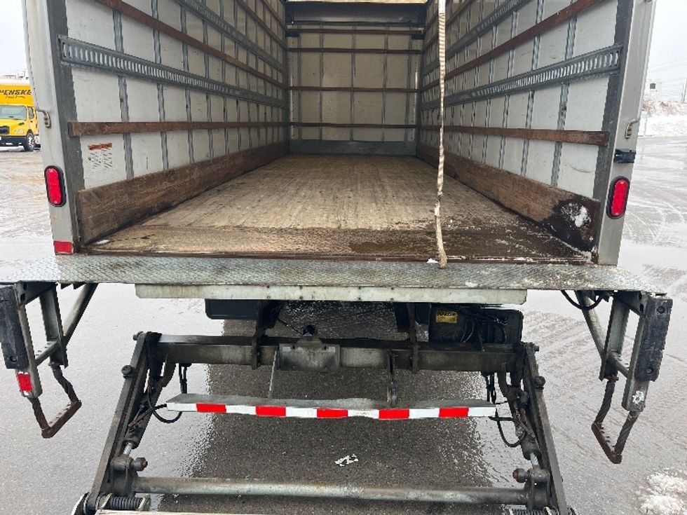 Medium Duty Box Truck-Light and Medium Duty Trucks-International-2019-4300-Oshawa-ON-287,590\n\t\tkm-$ 56,000 - Image 10