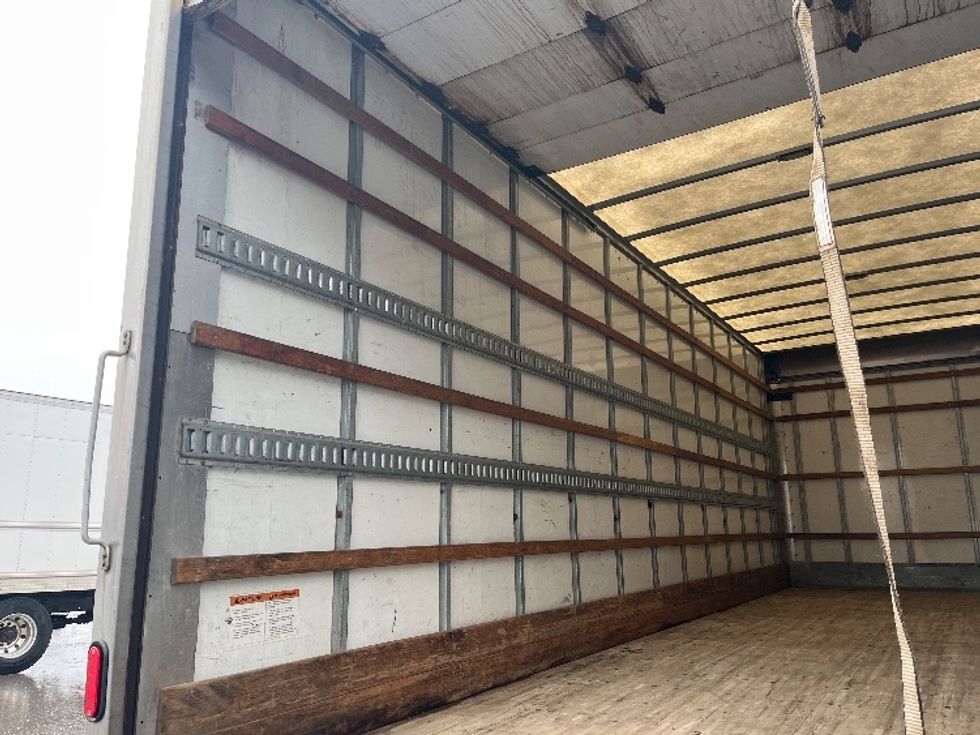 Medium Duty Box Truck-Light and Medium Duty Trucks-International-2019-4300-Oshawa-ON-287,590\n\t\tkm-$ 56,000 - Image 11