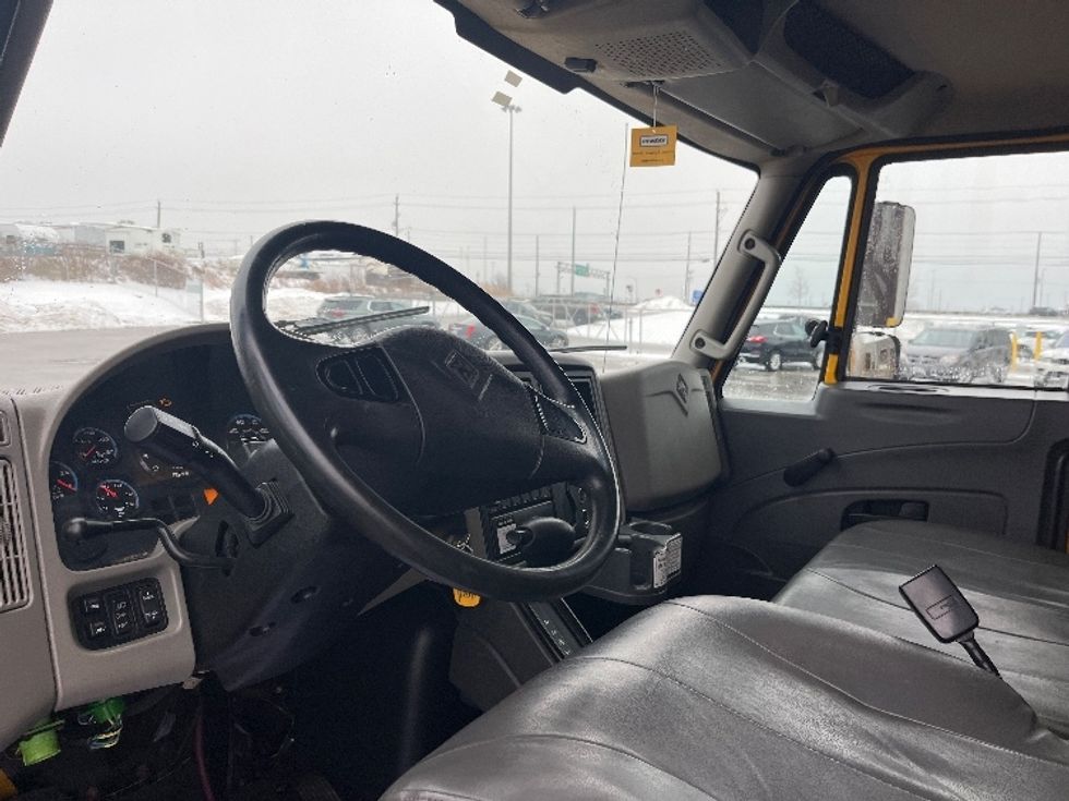 Medium Duty Box Truck-Light and Medium Duty Trucks-International-2019-4300-Oshawa-ON-287,590\n\t\tkm-$ 56,000 - Image 16