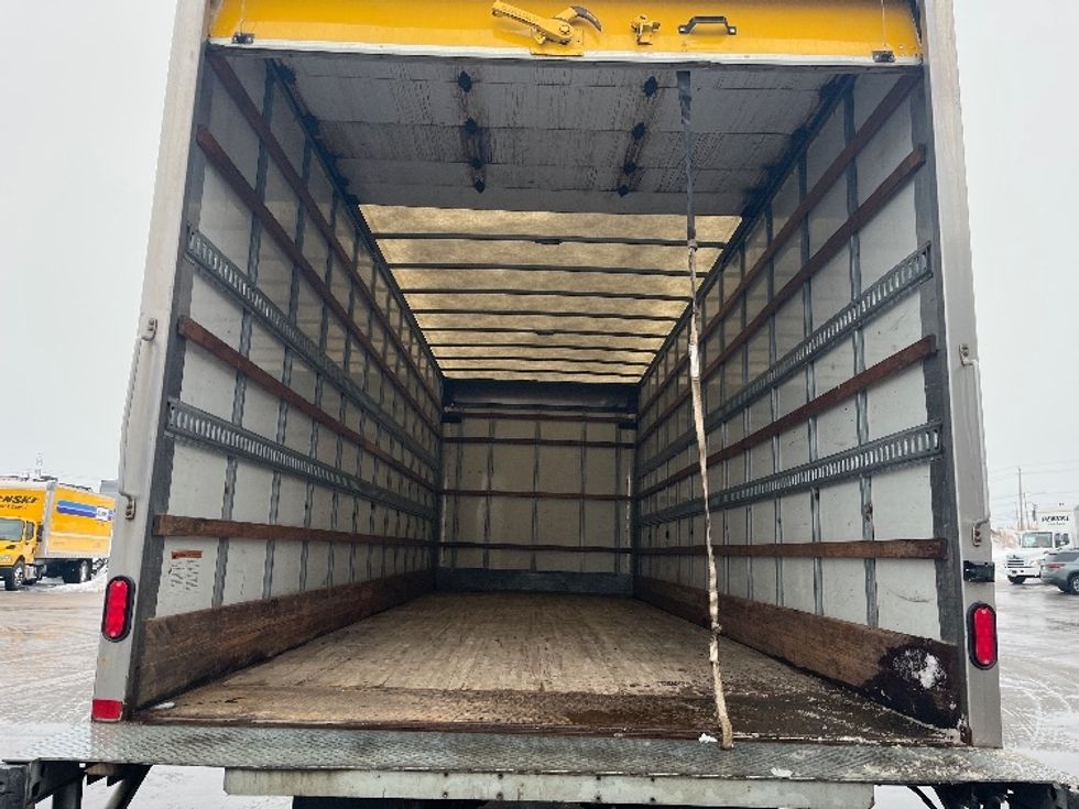 Medium Duty Box Truck-Light and Medium Duty Trucks-International-2019-4300-Oshawa-ON-287,590\n\t\tkm-$ 56,000 - Image 8