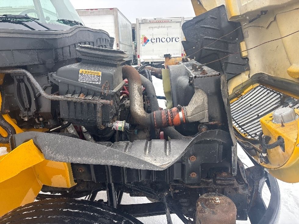 Medium Duty Box Truck-Light and Medium Duty Trucks-International-2019-4300-Ottawa-ON-284,871\n\t\tkm-$ 56,500 - Image 23