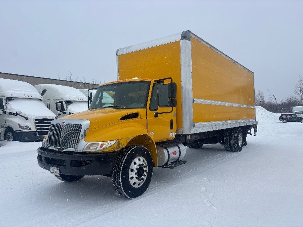 Medium Duty Box Truck-Light and Medium Duty Trucks-International-2019-4300-Ottawa-ON-284,871\n\t\tkm-$ 56,500 - Image 3