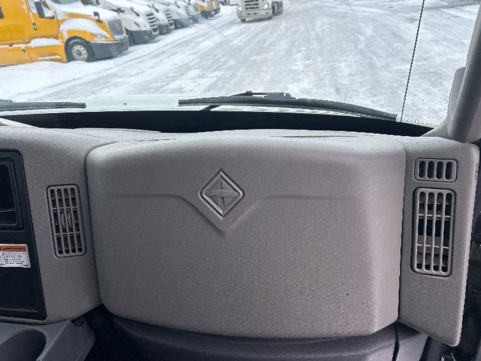 Medium Duty Box Truck-Light and Medium Duty Trucks-International-2019-4300-Ottawa-ON-292,514\n\t\tkm-$ 58,250 - Image 21