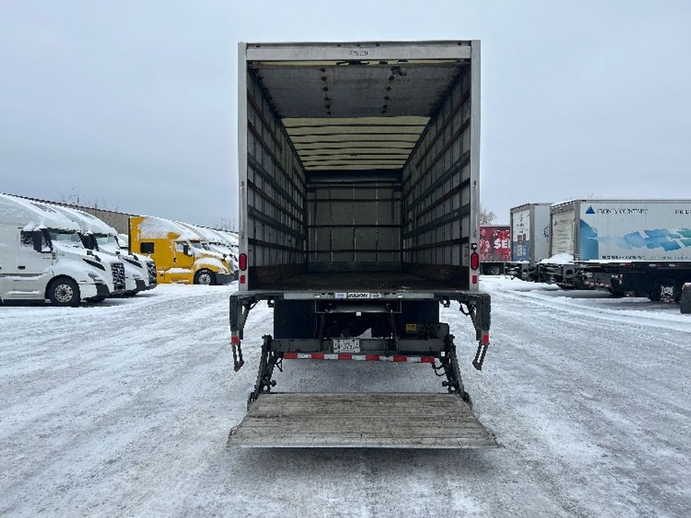 Medium Duty Box Truck-Light and Medium Duty Trucks-International-2019-4300-Ottawa-ON-292,514\n\t\tkm-$ 58,250 - Image 9
