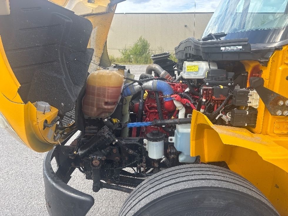 Medium Duty Box Truck-Light and Medium Duty Trucks-International-2019-4300-Ottawa-ON-324,303\n\t\tkm-$ 52,500 - Image 24