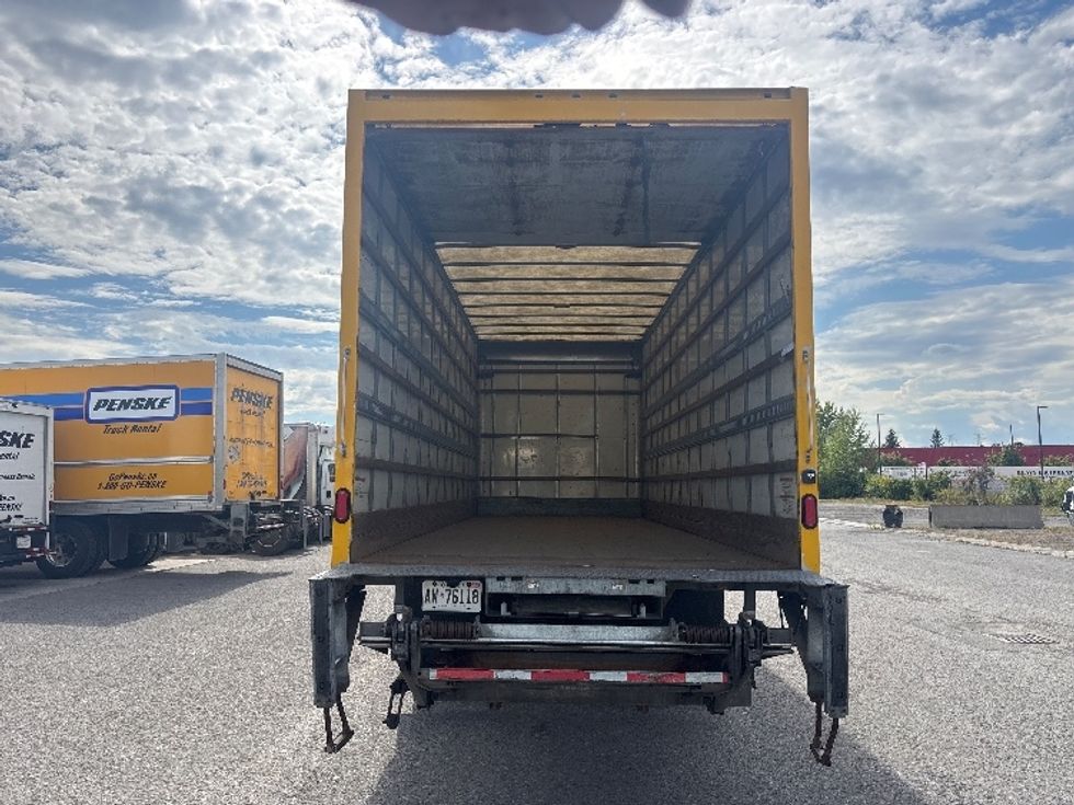 Medium Duty Box Truck-Light and Medium Duty Trucks-International-2019-4300-Ottawa-ON-324,303\n\t\tkm-$ 52,500 - Image 8