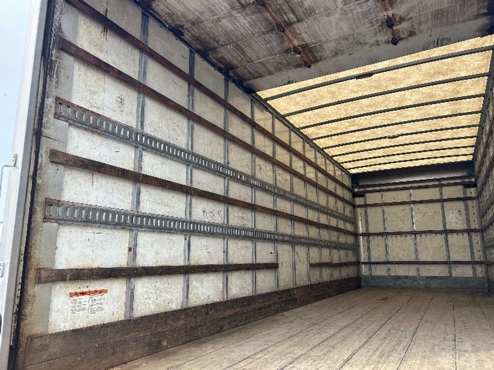 Medium Duty Box Truck-Light and Medium Duty Trucks-International-2019-4300-Ottawa-ON-337,499\n\t\tkm-$ 47,000 - Image 11