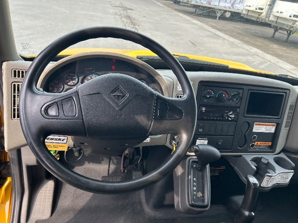 Medium Duty Box Truck-Light and Medium Duty Trucks-International-2019-4300-Ottawa-ON-337,499\n\t\tkm-$ 47,000 - Image 18