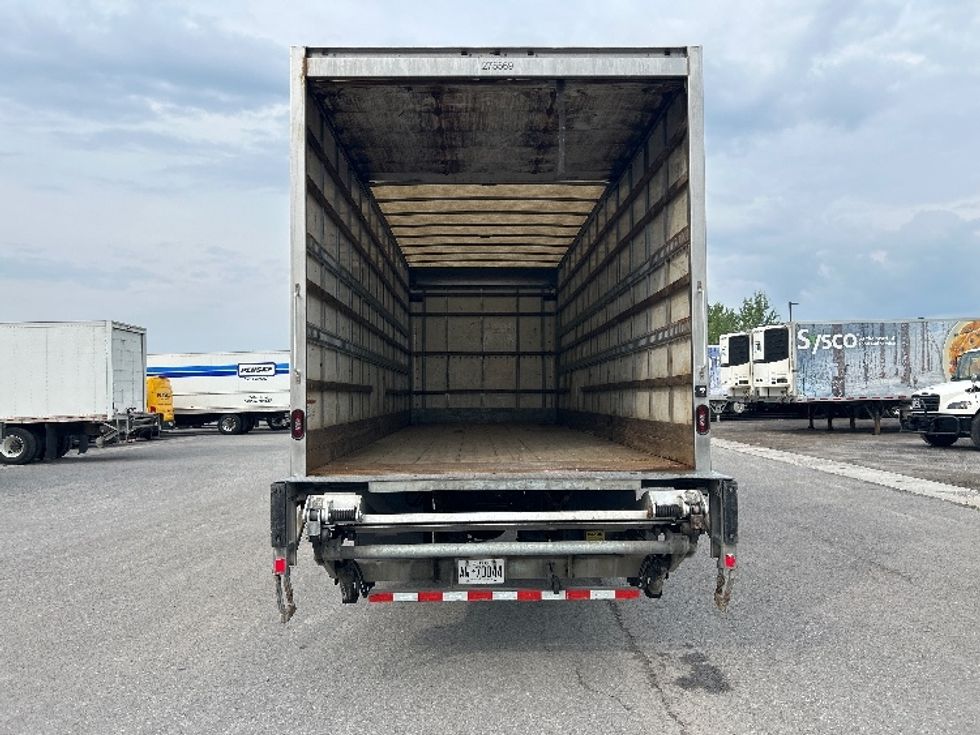 Medium Duty Box Truck-Light and Medium Duty Trucks-International-2019-4300-Ottawa-ON-337,499\n\t\tkm-$ 47,000 - Image 8