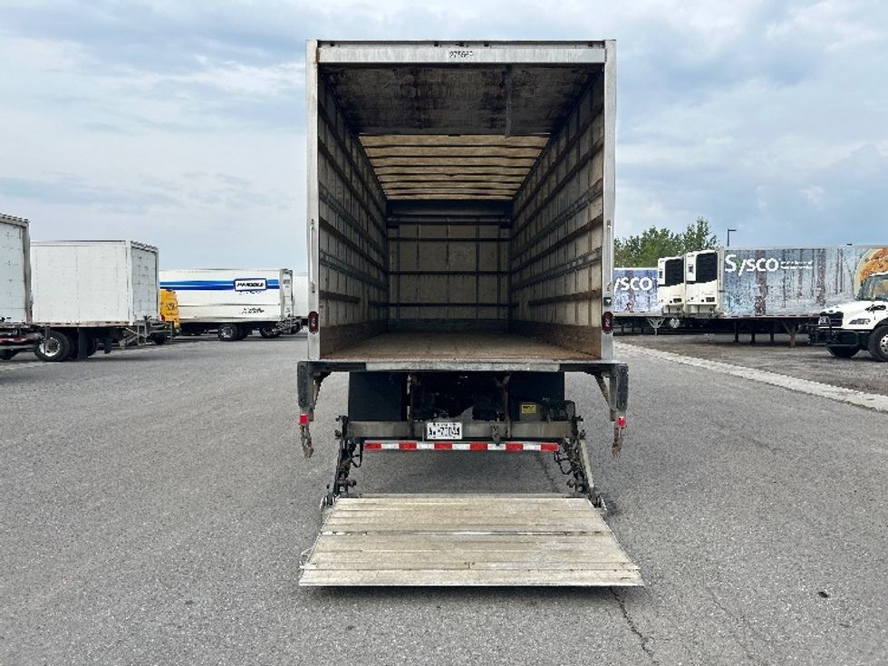 Medium Duty Box Truck-Light and Medium Duty Trucks-International-2019-4300-Ottawa-ON-337,499\n\t\tkm-$ 47,000 - Image 9