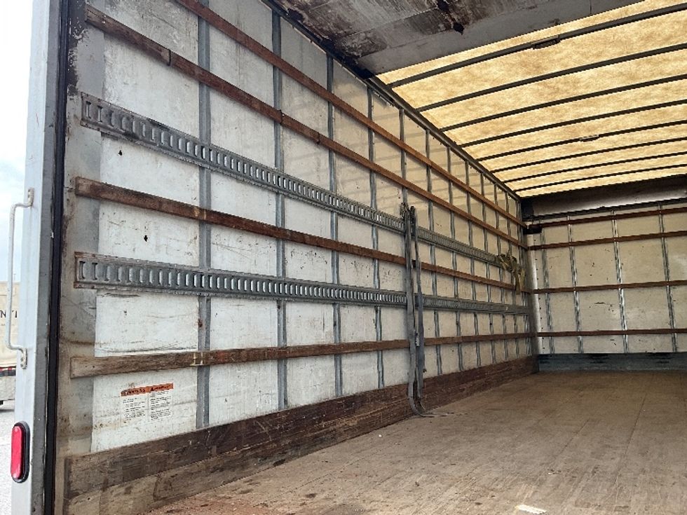 Medium Duty Box Truck-Light and Medium Duty Trucks-International-2019-4300-Ottawa-ON-344,481\n\t\tkm-$ 46,250 - Image 11
