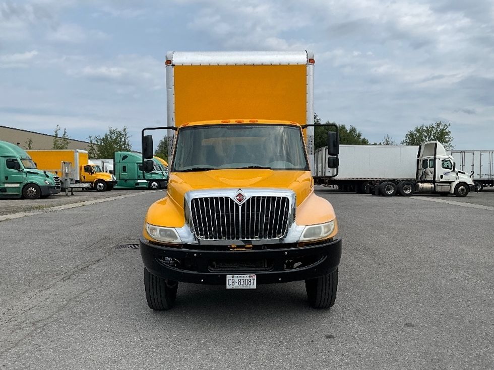 Medium Duty Box Truck-Light and Medium Duty Trucks-International-2019-4300-Ottawa-ON-344,481\n\t\tkm-$ 46,250 - Image 2