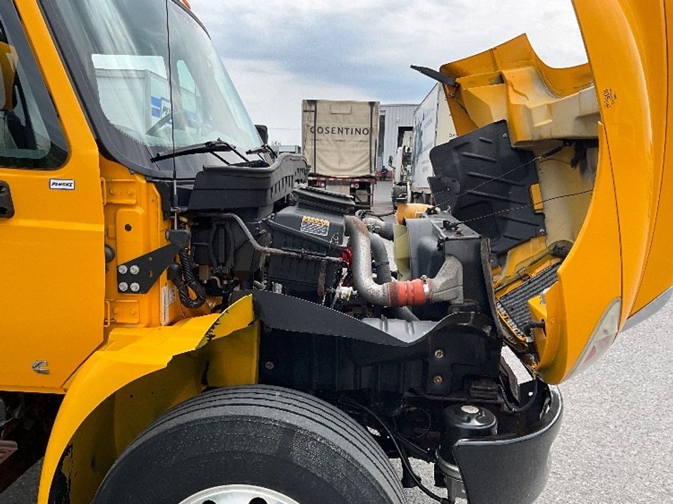Medium Duty Box Truck-Light and Medium Duty Trucks-International-2019-4300-Ottawa-ON-344,481\n\t\tkm-$ 46,250 - Image 22