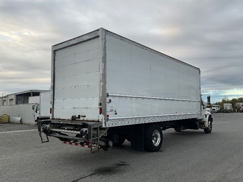Medium Duty Box Truck-Light and Medium Duty Trucks-International-2019-4300-Ottawa-ON-466,689\n\t\tkm-$ 25,250 - Image 13