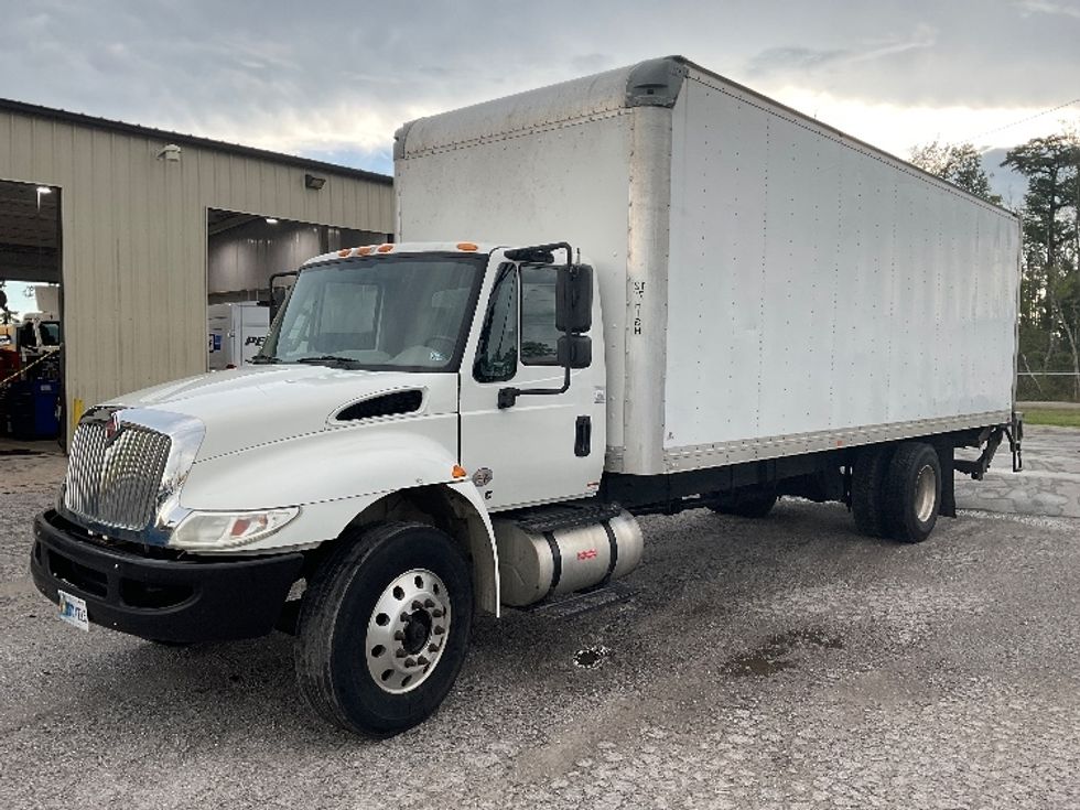 2019 International 4300 Medium Duty Box Truck