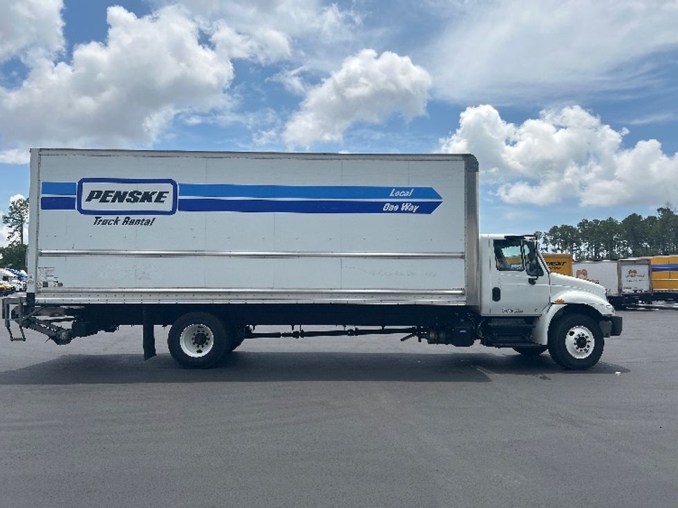 Medium Duty Box Truck-Light and Medium Duty Trucks-International-2019-4300-Pensacola-FL-168,812\n\t\tmiles-$ 47,750 - Image 14