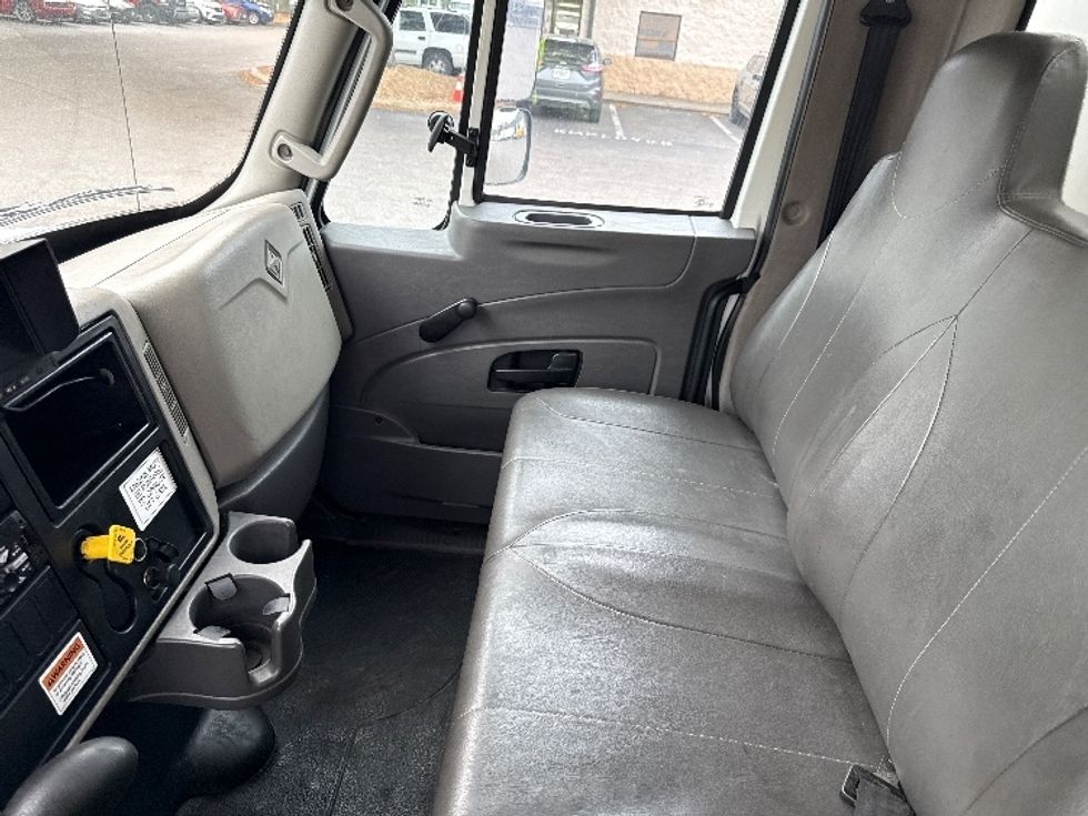 Medium Duty Box Truck-Light and Medium Duty Trucks-International-2019-4300-Pensacola-FL-264,424\n\t\tmiles-$ 30,500 - Image 19