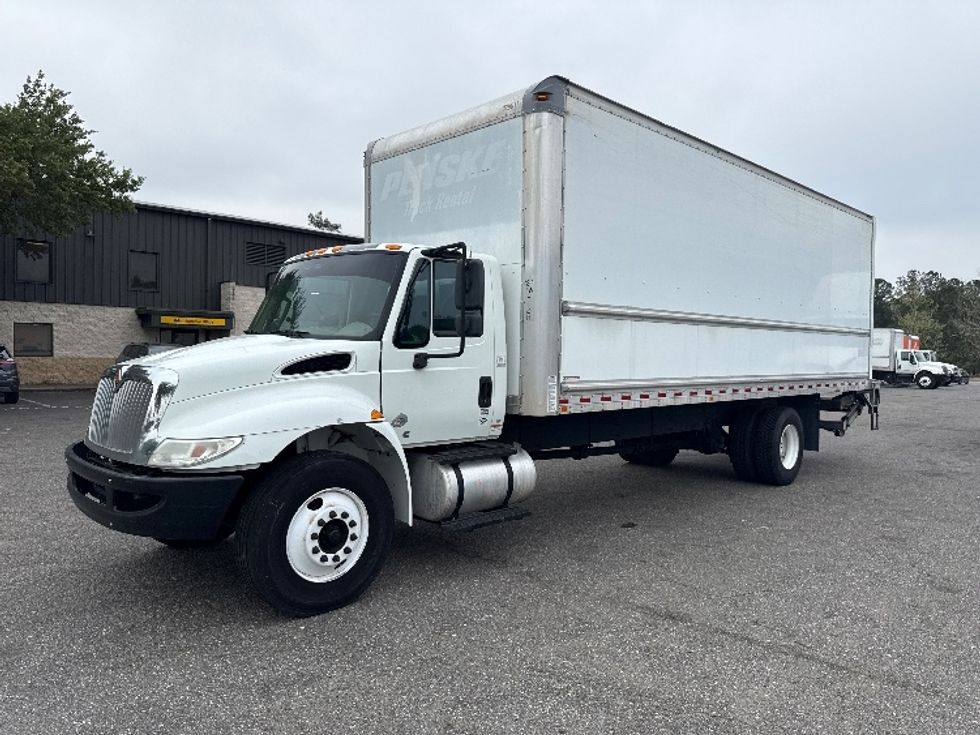 Medium Duty Box Truck-Light and Medium Duty Trucks-International-2019-4300-Pensacola-FL-264,424\n\t\tmiles-$ 30,500 - Image 3