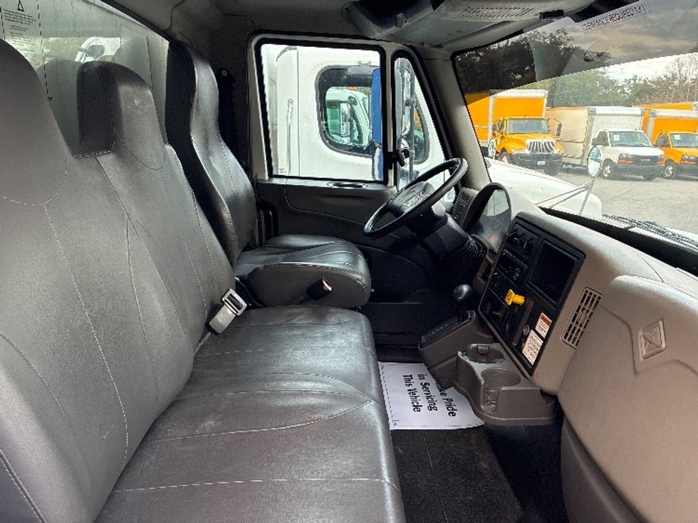 Medium Duty Box Truck-Light and Medium Duty Trucks-International-2019-4300-Pensacola-FL-336,396\n\t\tmiles-$ 18,750 - Image 22