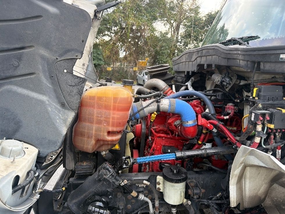 Medium Duty Box Truck-Light and Medium Duty Trucks-International-2019-4300-Pensacola-FL-336,396\n\t\tmiles-$ 18,750 - Image 24