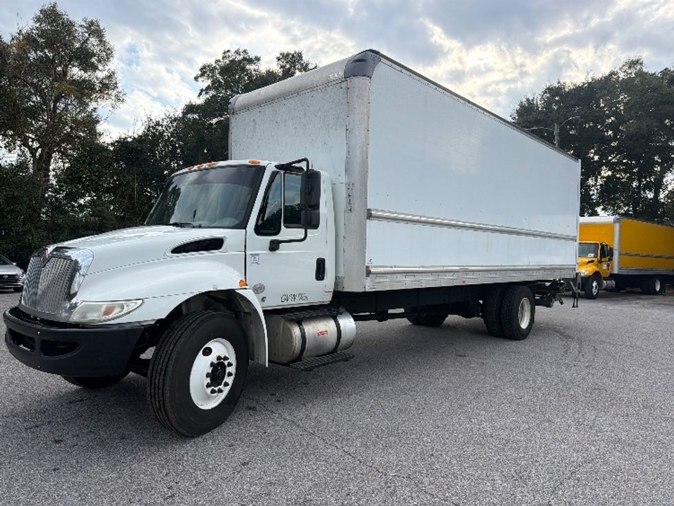 Medium Duty Box Truck-Light and Medium Duty Trucks-International-2019-4300-Pensacola-FL-336,396\n\t\tmiles-$ 18,750 - Image 3